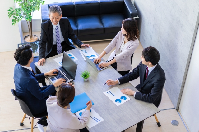 スタートアップ支援（創業手続・許認可申請）